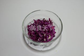 紫甘蓝炒二米饭的做法步骤：1