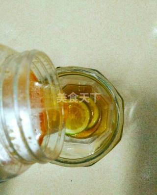 自制柠檬蜂蜜水的做法步骤：5